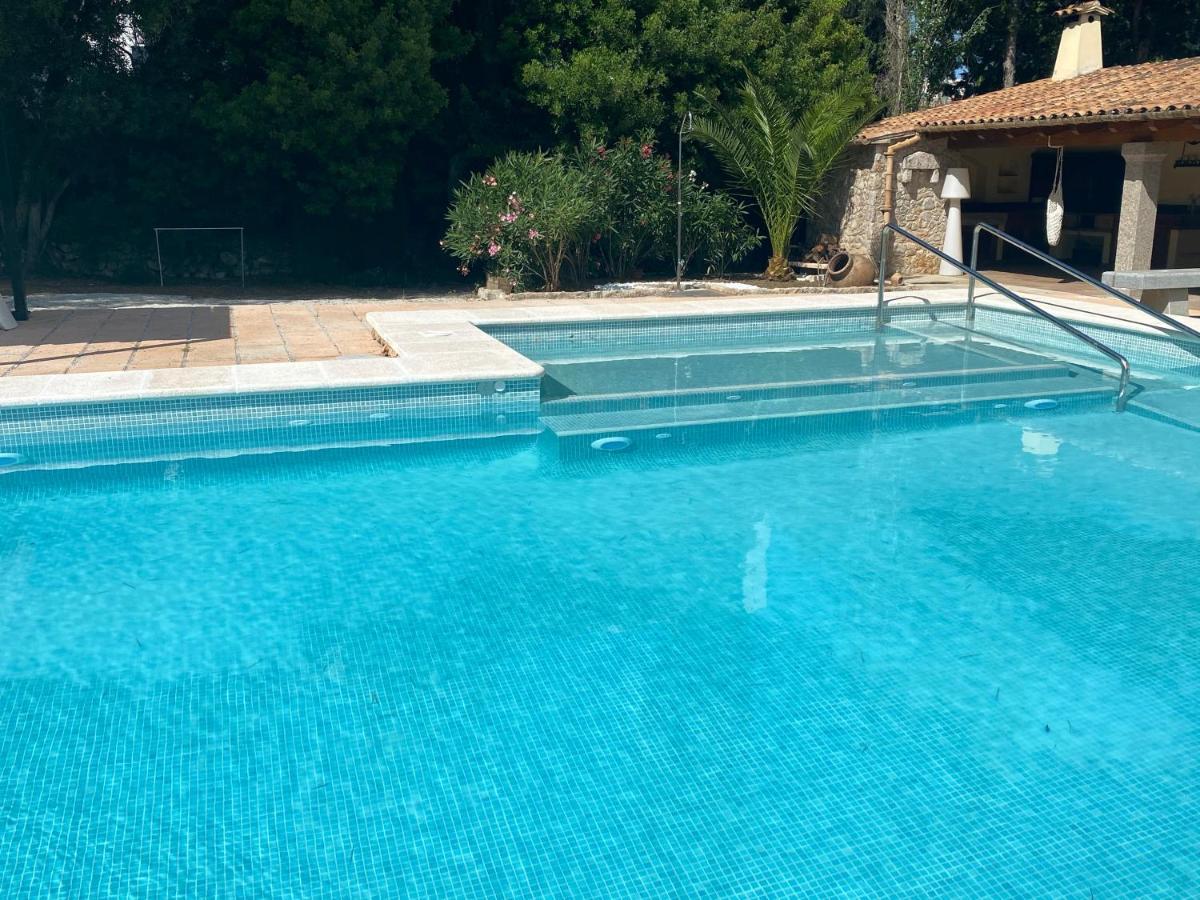 Private Villas Puerto Pollensa For Family Groups, Private Mountain Ideal For Runners, Trailers, Hikers, It Is Approximately 3 Minute Walk From The Beach Eksteriør billede