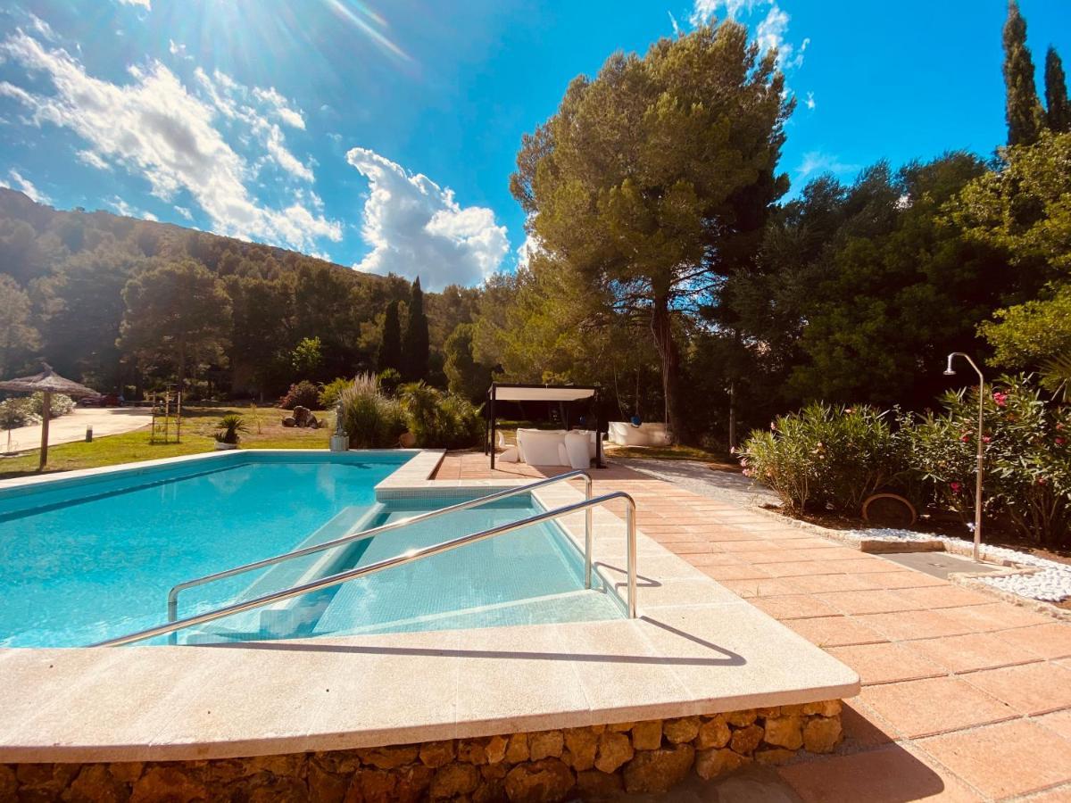 Private Villas Puerto Pollensa For Family Groups, Private Mountain Ideal For Runners, Trailers, Hikers, It Is Approximately 3 Minute Walk From The Beach Eksteriør billede